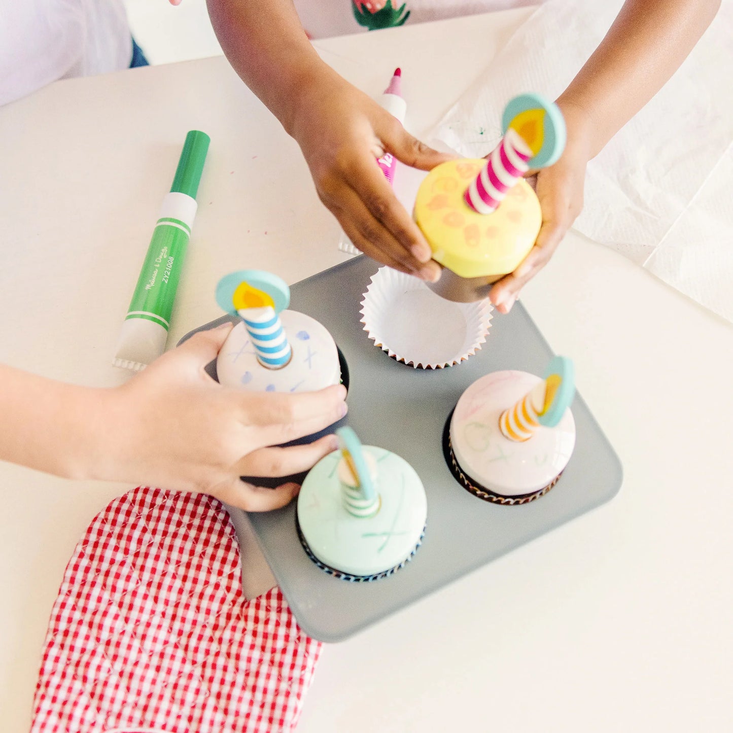 Wooden Cupcake Set